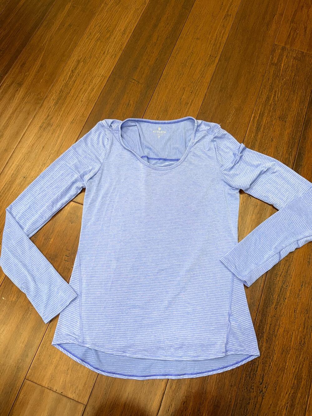 Athleta long-sleeve performance top shirt Small
